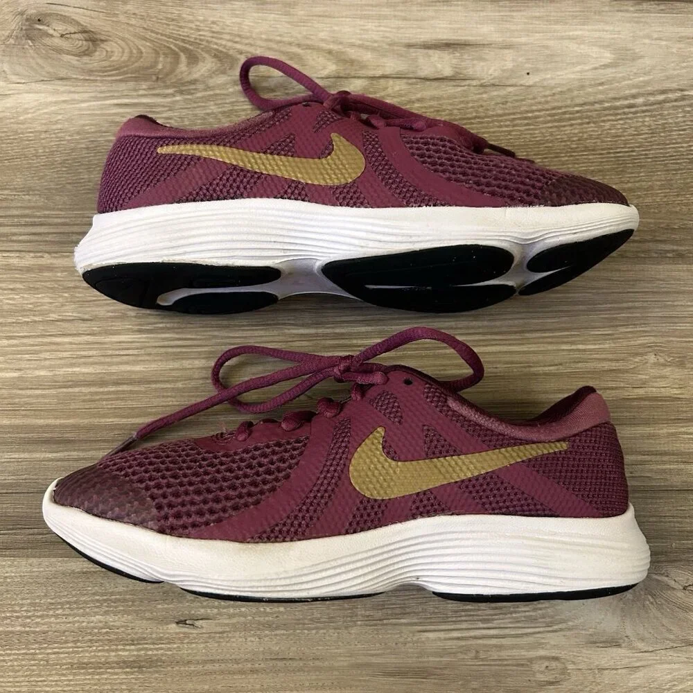 Nike Youth Revolution 4 GS Sneakers Size 3.5 Y Tea Berry White Gold Lace Up EUC